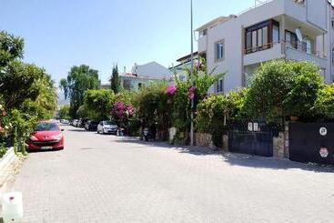 هتل Kamelya Apartments