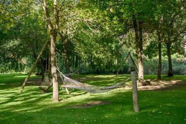 هتل Kiara Lodge