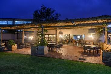 هتل Kiara Lodge