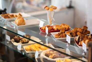 Lahinch Coast Hotel And Suites
