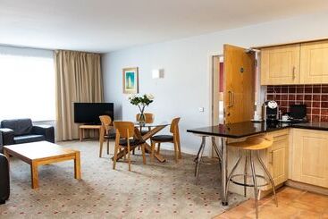 Lahinch Coast Hotel And Suites