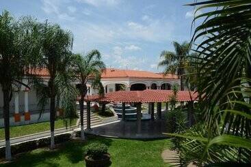 هتل Mision Colima