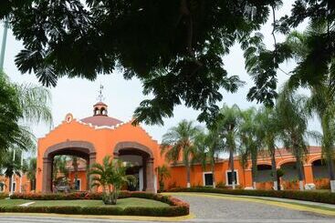 هتل Mision Colima