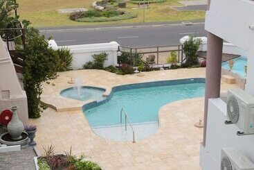 فندق Misty Waves Boutique