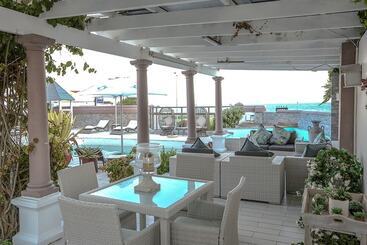 فندق Misty Waves Boutique