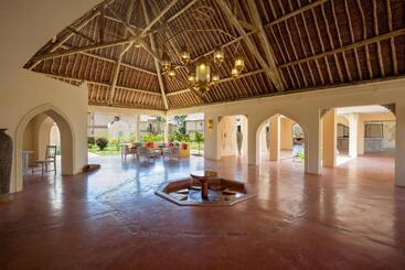 هتل Neptune Paradise Beach Resort & Spa   All Inclusive