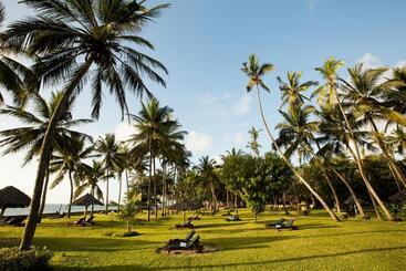 هتل Neptune Paradise Beach Resort & Spa   All Inclusive