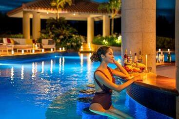 Oriental Hotel Okinawa Resort & Spa