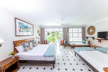 هتل Palm Beach