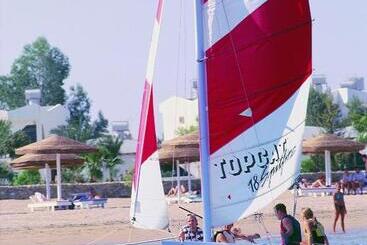هتل Eagles Paradise Abu Soma Resort