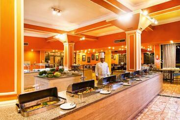 هتل Eagles Paradise Abu Soma Resort