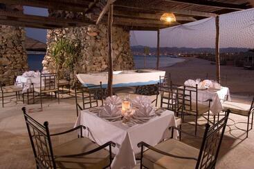 هتل Eagles Paradise Abu Soma Resort