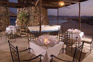 هتل Eagles Paradise Abu Soma Resort