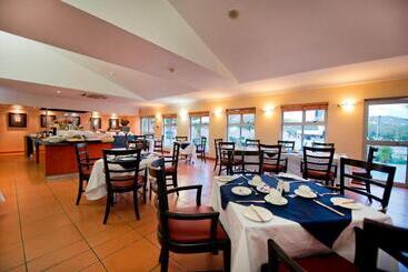Protea Hotel By Marriott Ondangwa