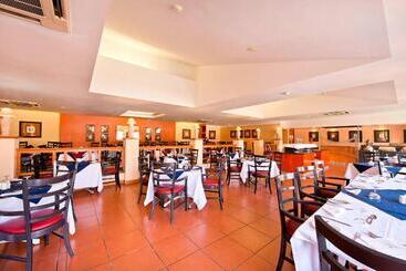 Protea Hotel By Marriott Ondangwa