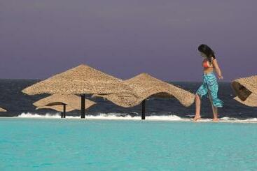 هتل Radisson Blu Resort El Quseir