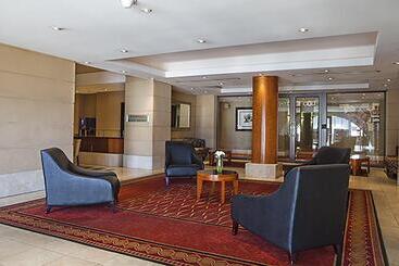 هتل Raphael Suites