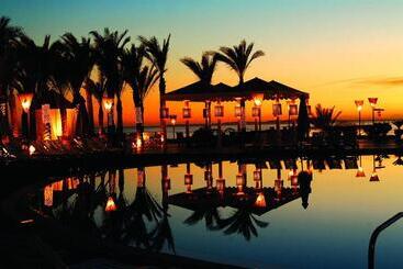 هتل Reef Oasis Blue Bay Resort & Spa