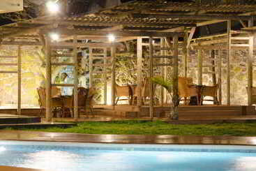 هتل Silver Beach