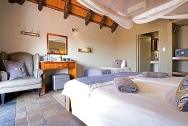 Hotel Twyfelfontein Country Lodge