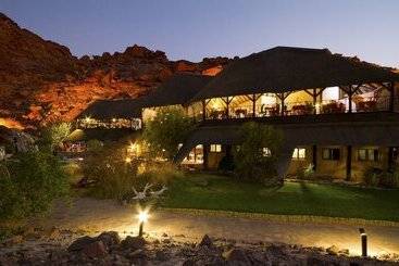 Hotel Twyfelfontein Country Lodge