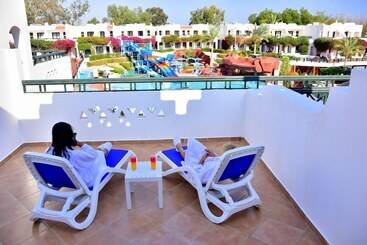 هتل Verginia Sharm Resort & Aqua Park