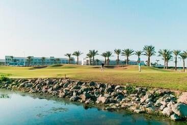 Jaz Makadi Saraya Resort