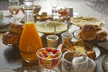 Riad Alma