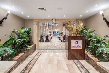 Sunny Days El Palacio Resort & Spa