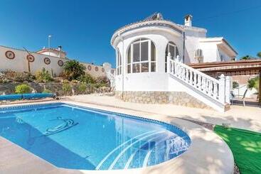 Stunning Home In Rojales With Kitchen - Rojales