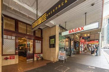 هاستل Maze Backpackers   Sydney