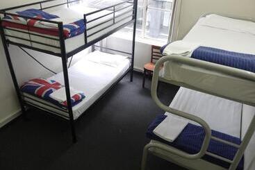 هاستل Maze Backpackers   Sydney