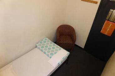 هاستل Maze Backpackers   Sydney