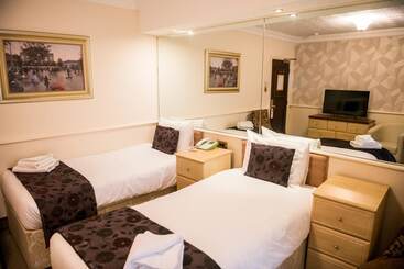 Clifton Park Hotel   Exclusive To Adults