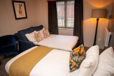 Ely Hotel By Chef & Brewer Collection