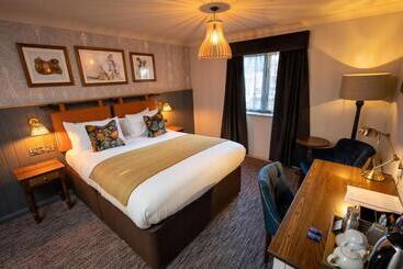 Ely Hotel By Chef & Brewer Collection