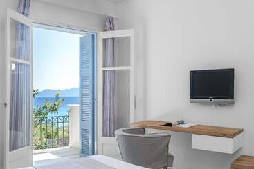 هتل Armonia Bay