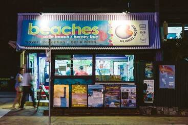 هتل Beaches Backpackers Airlie Beach   Hostel