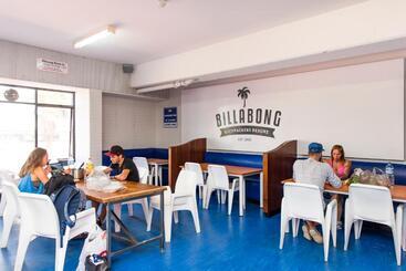 هتل Billabong Backpackers Resort