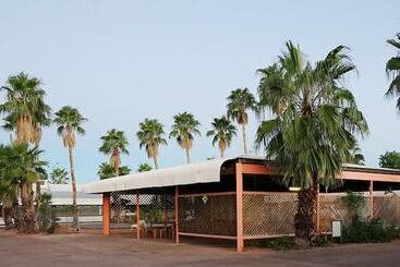 هتل Bluestone Motor Inn