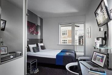هتل Cabinn City