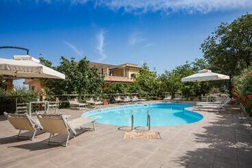 هتل Cannamele Resort