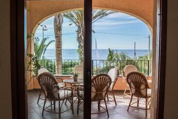 هتل Cannamele Resort