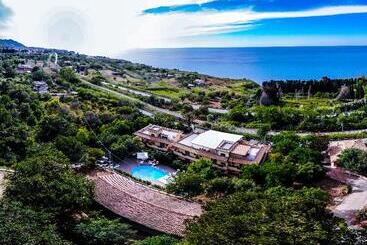 هتل Cannamele Resort