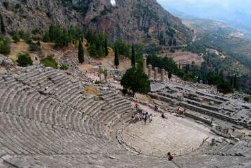 هتل Castri