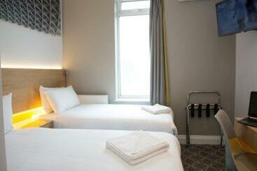 هتل Comfort Inn & Suites Kings Cross St. Pancras