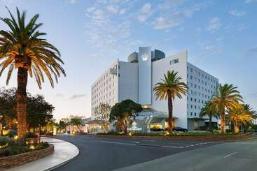 هتل Crown Promenade Perth