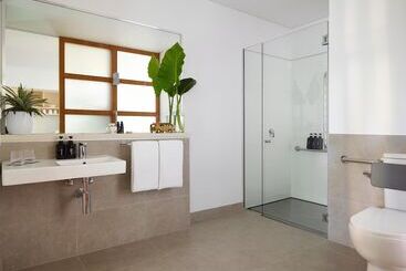 فندق Crystalbrook Byron
