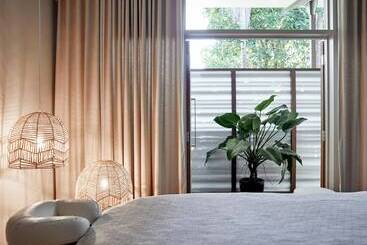 فندق Crystalbrook Byron