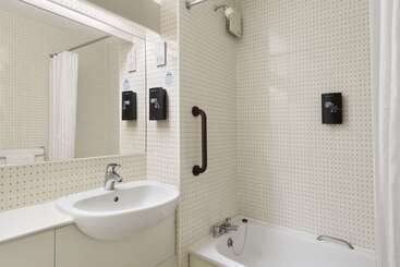 Days Inn Hotel Warwick South   Southbound M40